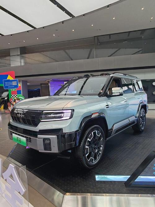 惠州339比亚迪方程豹硬派越野的爆款，英菲尼迪35周年与你共成长